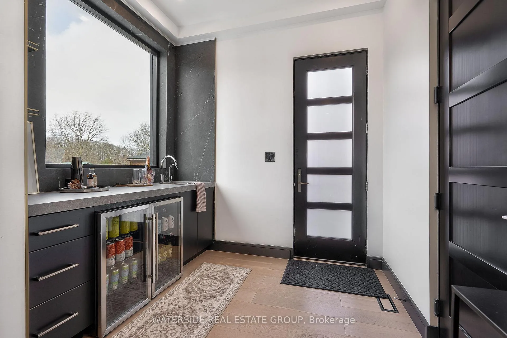 Photo 15 of 381 Concession 7 Road E, Hamilton, Waterdown — HOMEH
