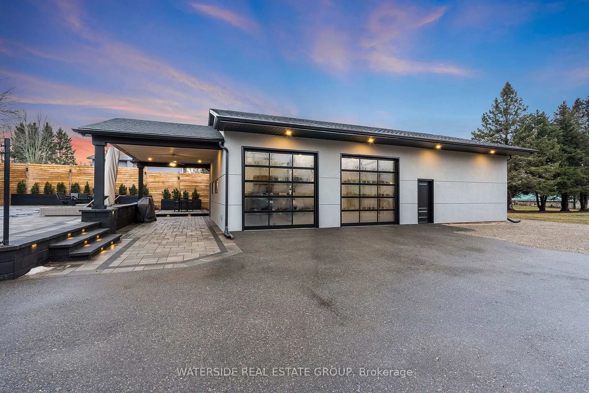 Photo 37 of 381 Concession 7 Road E, Hamilton, Waterdown — HOMEH
