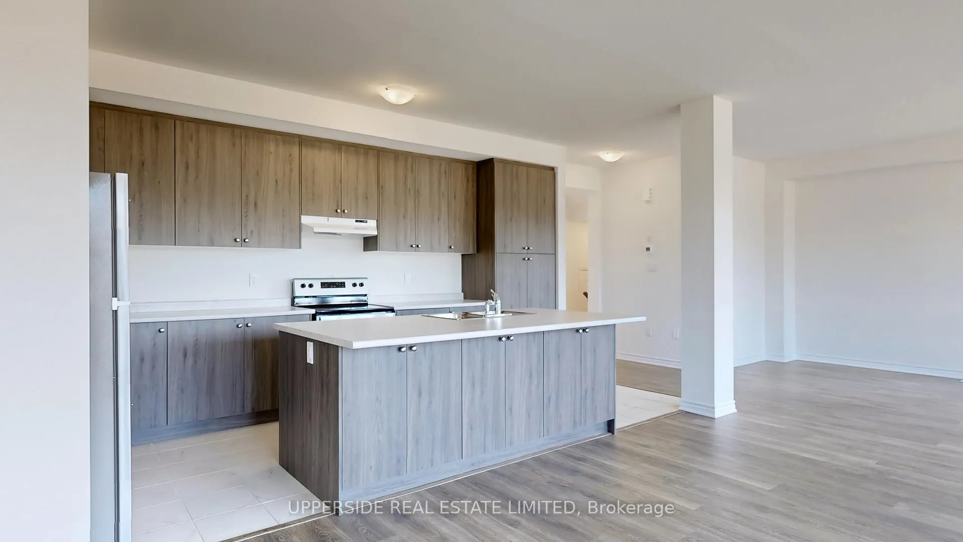 Photo 8 of 29 Abby Drive, Wasaga Beach — HOMEH