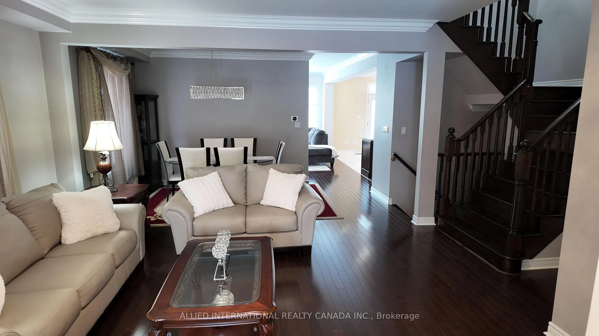 Photo 2 of 110 Apple Valley Way, Brampton, Bram East — HOMEH
