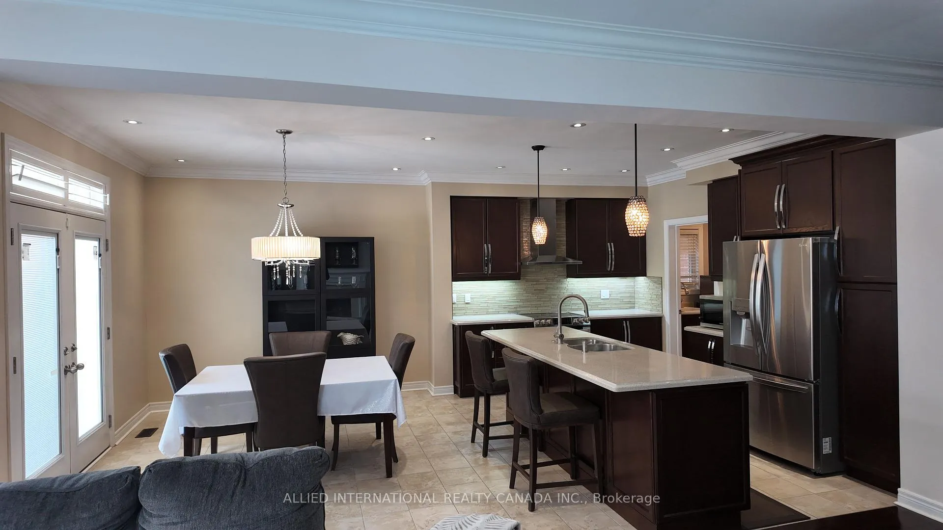 Photo 7 of 110 Apple Valley Way, Brampton, Bram East — HOMEH
