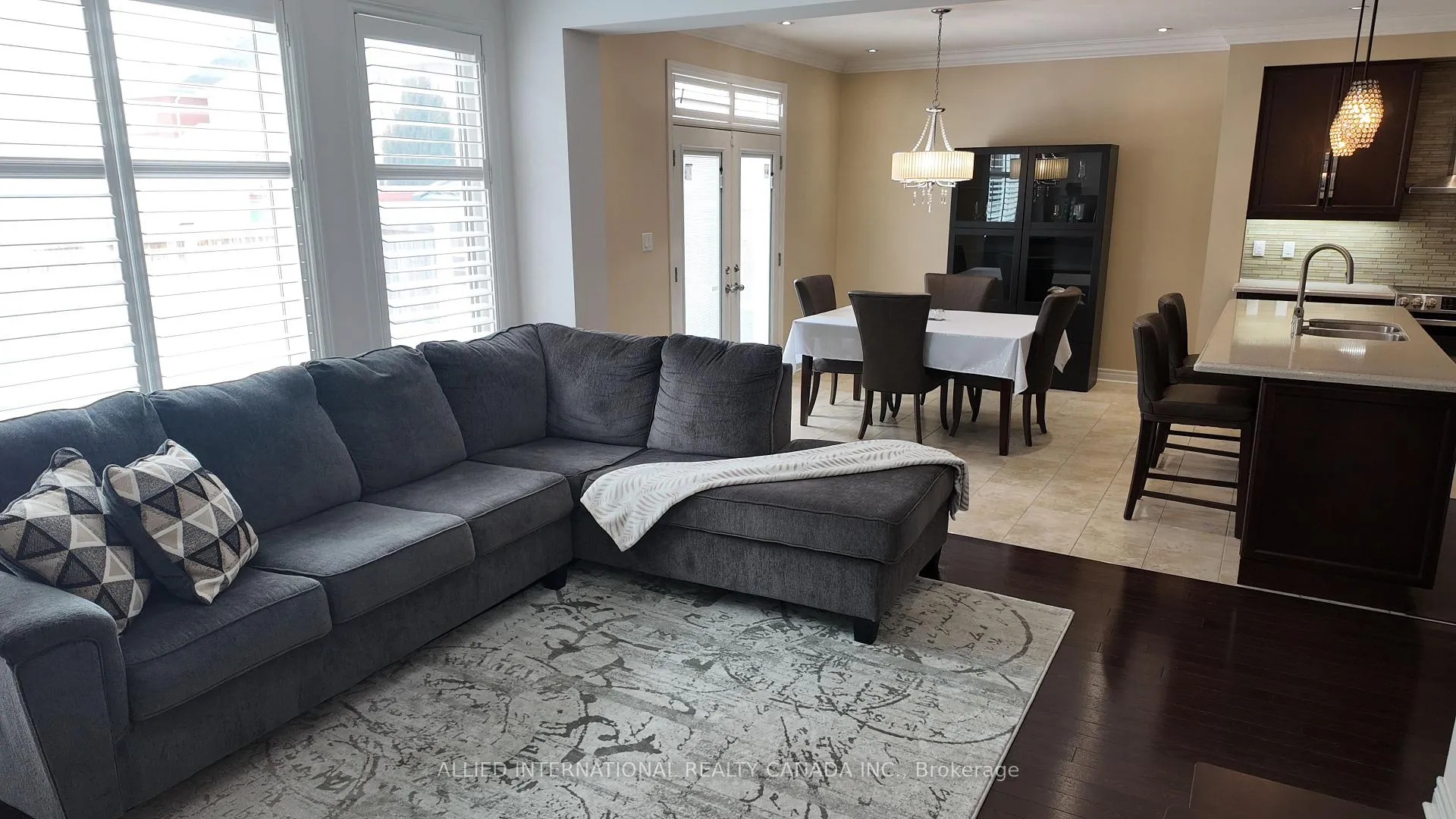 Photo 8 of 110 Apple Valley Way, Brampton, Bram East — HOMEH