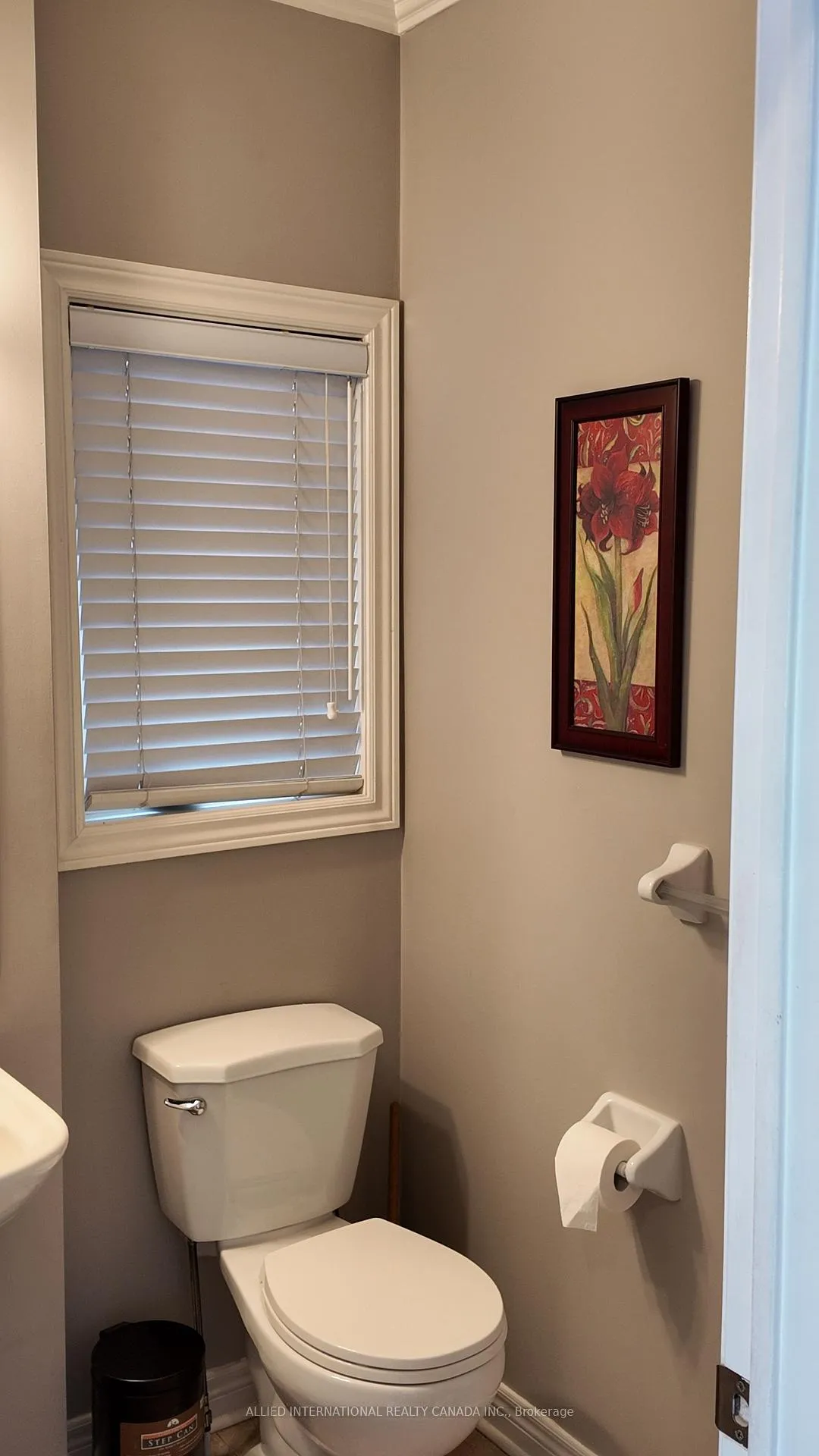 Photo 9 of 110 Apple Valley Way, Brampton, Bram East — HOMEH