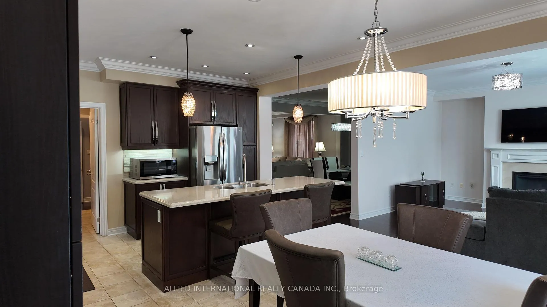 Photo 10 of 110 Apple Valley Way, Brampton, Bram East — HOMEH