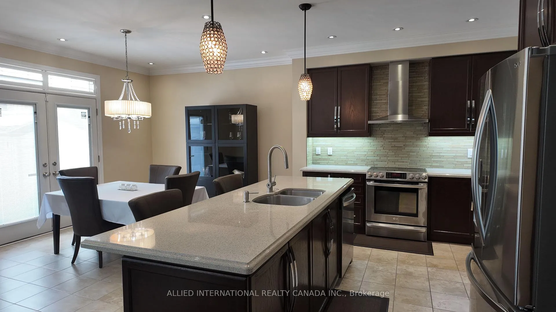 Photo 12 of 110 Apple Valley Way, Brampton, Bram East — HOMEH
