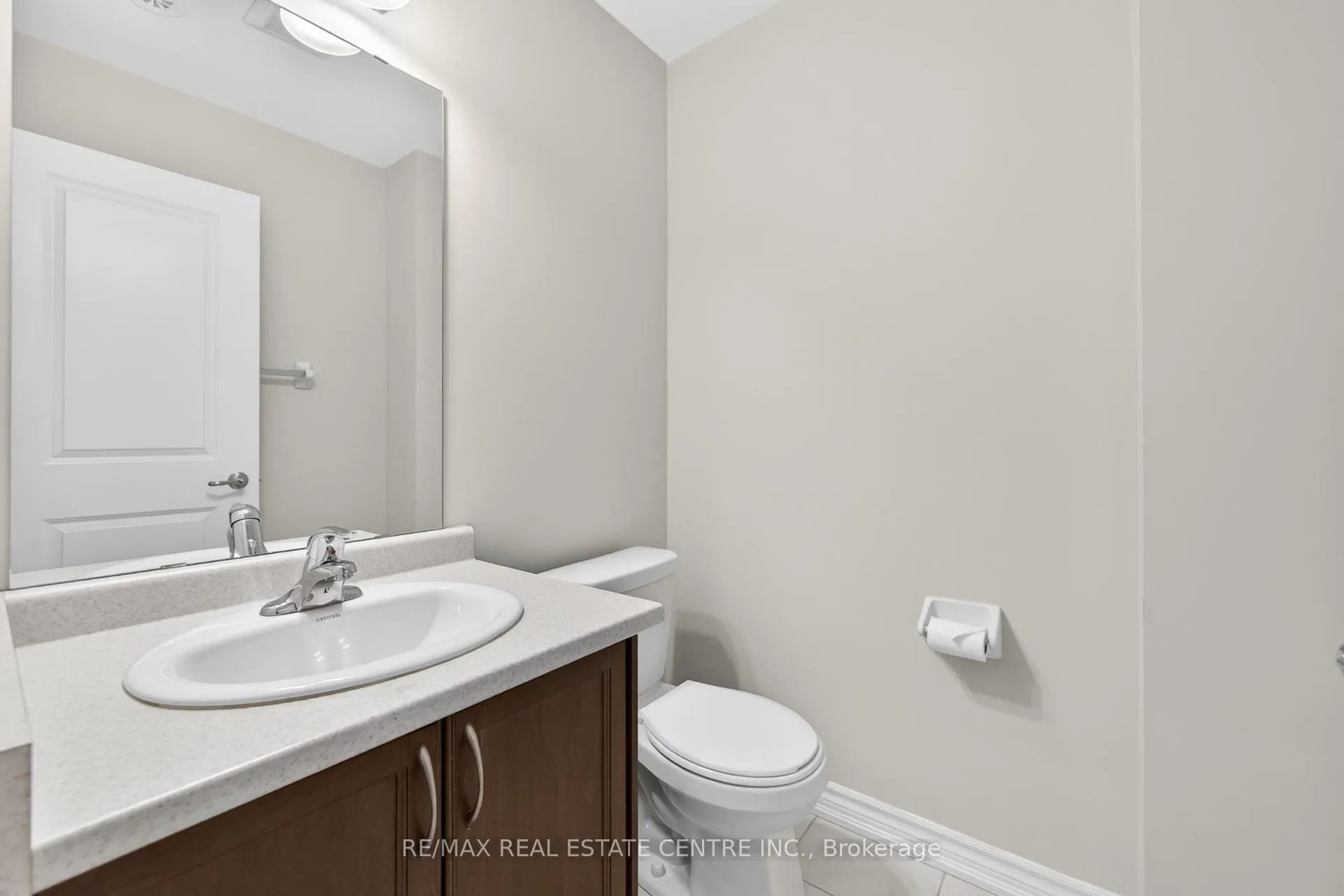 Photo 19 of 6 Borers Creek Circle S, Hamilton, Waterdown — HOMEH