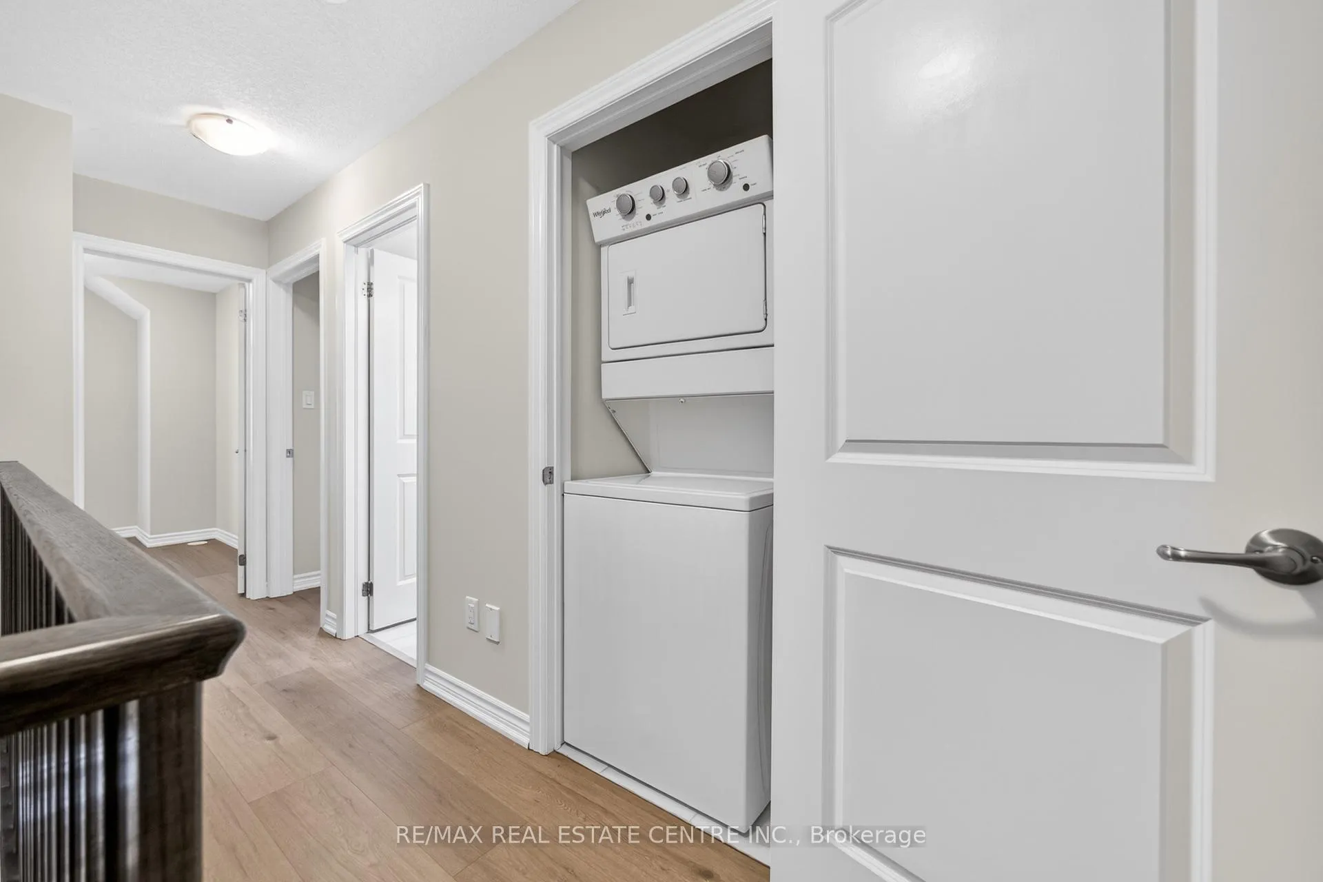 Photo 30 of 6 Borers Creek Circle S, Hamilton, Waterdown — HOMEH