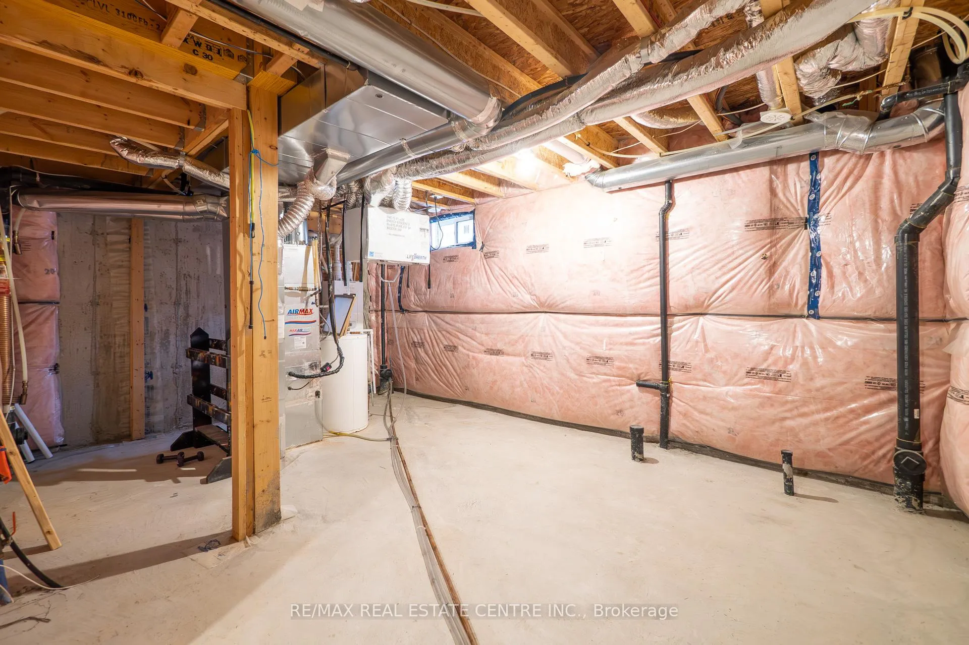 Photo 37 of 6 Borers Creek Circle S, Hamilton, Waterdown — HOMEH