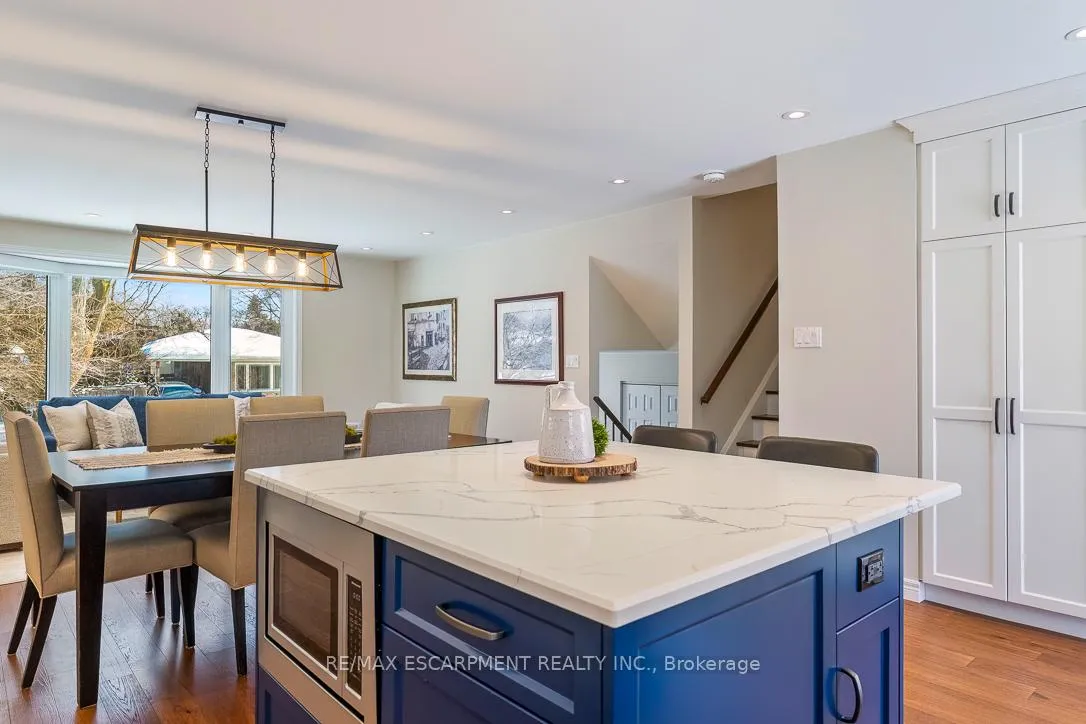 Photo 10 of 720 Mullin Way, Burlington, Appleby — HOMEH