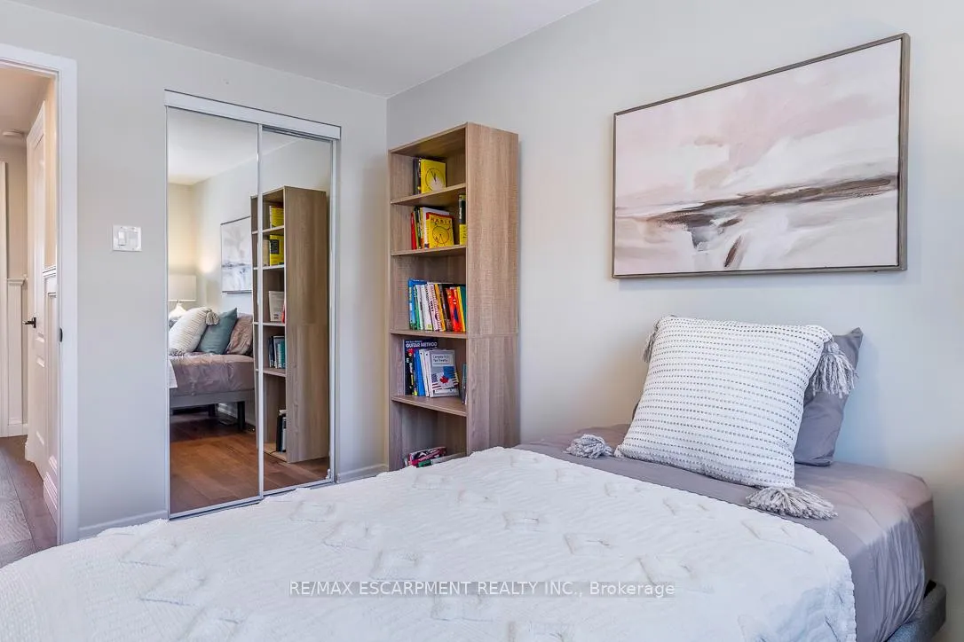 Photo 17 of 720 Mullin Way, Burlington, Appleby — HOMEH