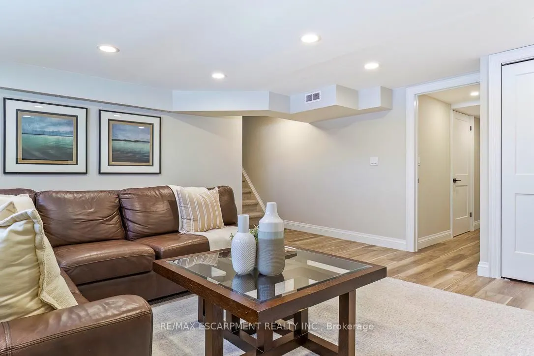 Photo 22 of 720 Mullin Way, Burlington, Appleby — HOMEH