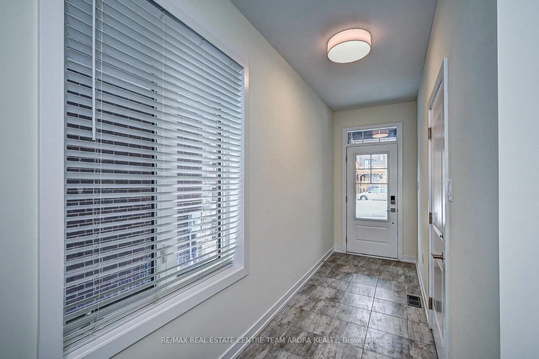 Photo 4 of Unit 11, 10 Birmingham Drive, Cambridge — HOMEH