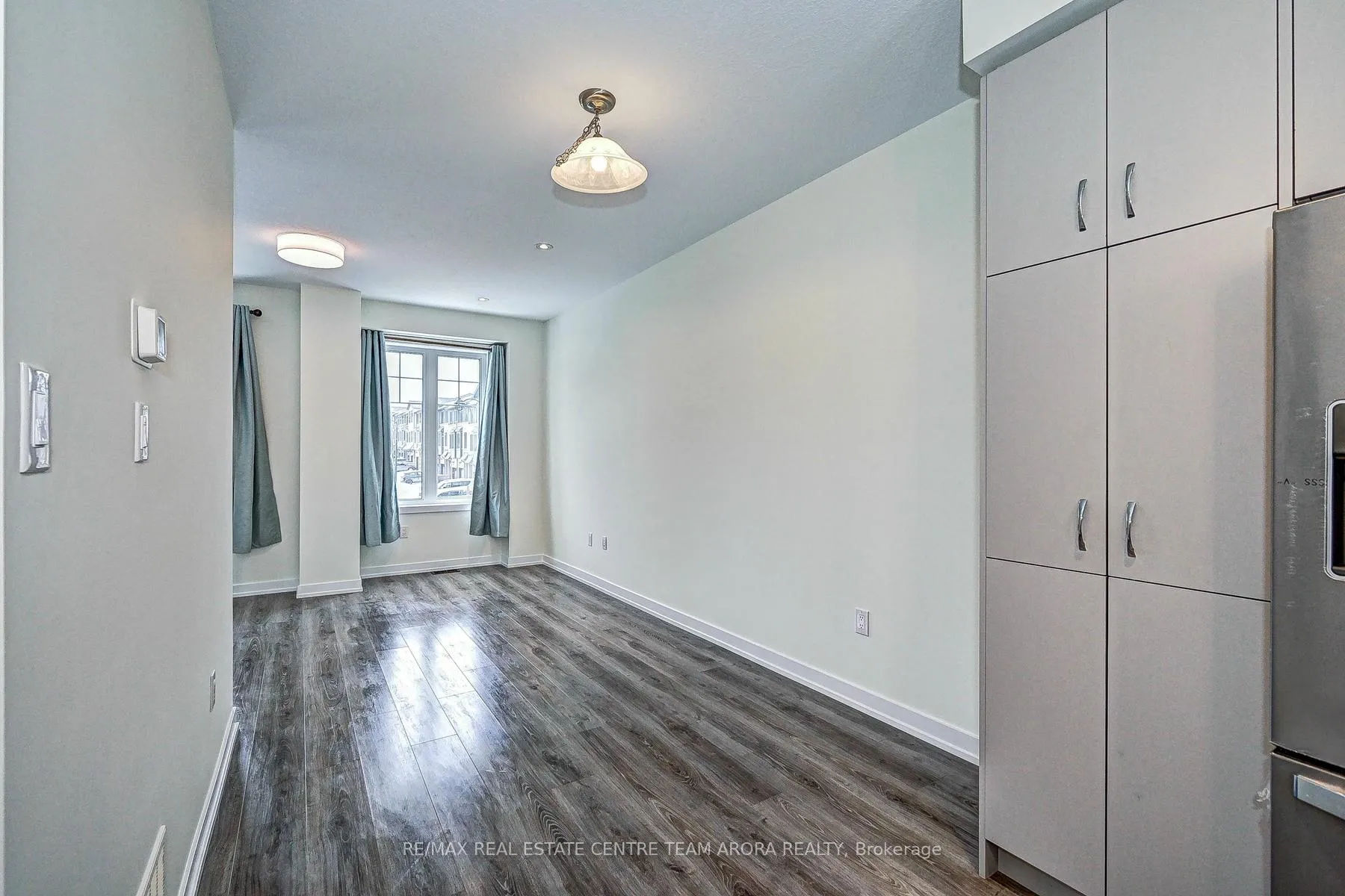 Photo 10 of Unit 11, 10 Birmingham Drive, Cambridge — HOMEH
