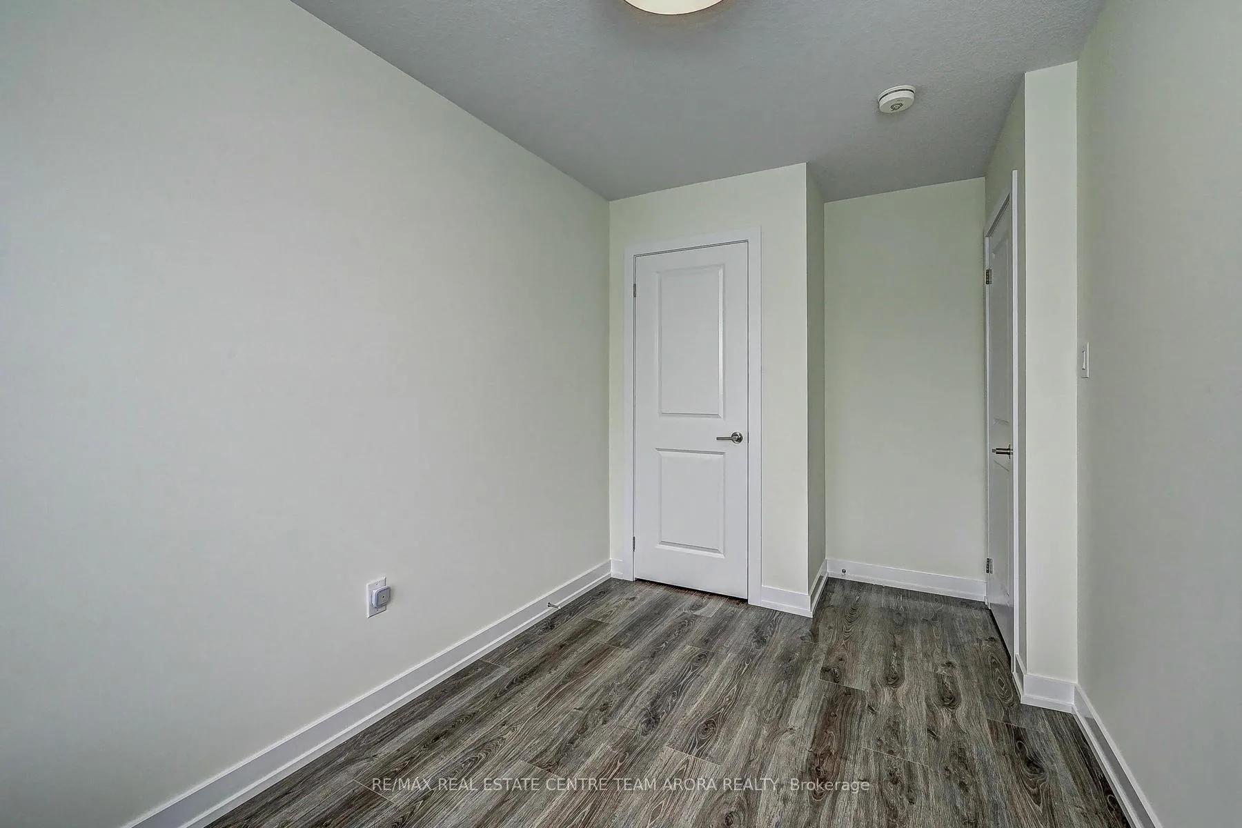 Photo 29 of Unit 11, 10 Birmingham Drive, Cambridge — HOMEH