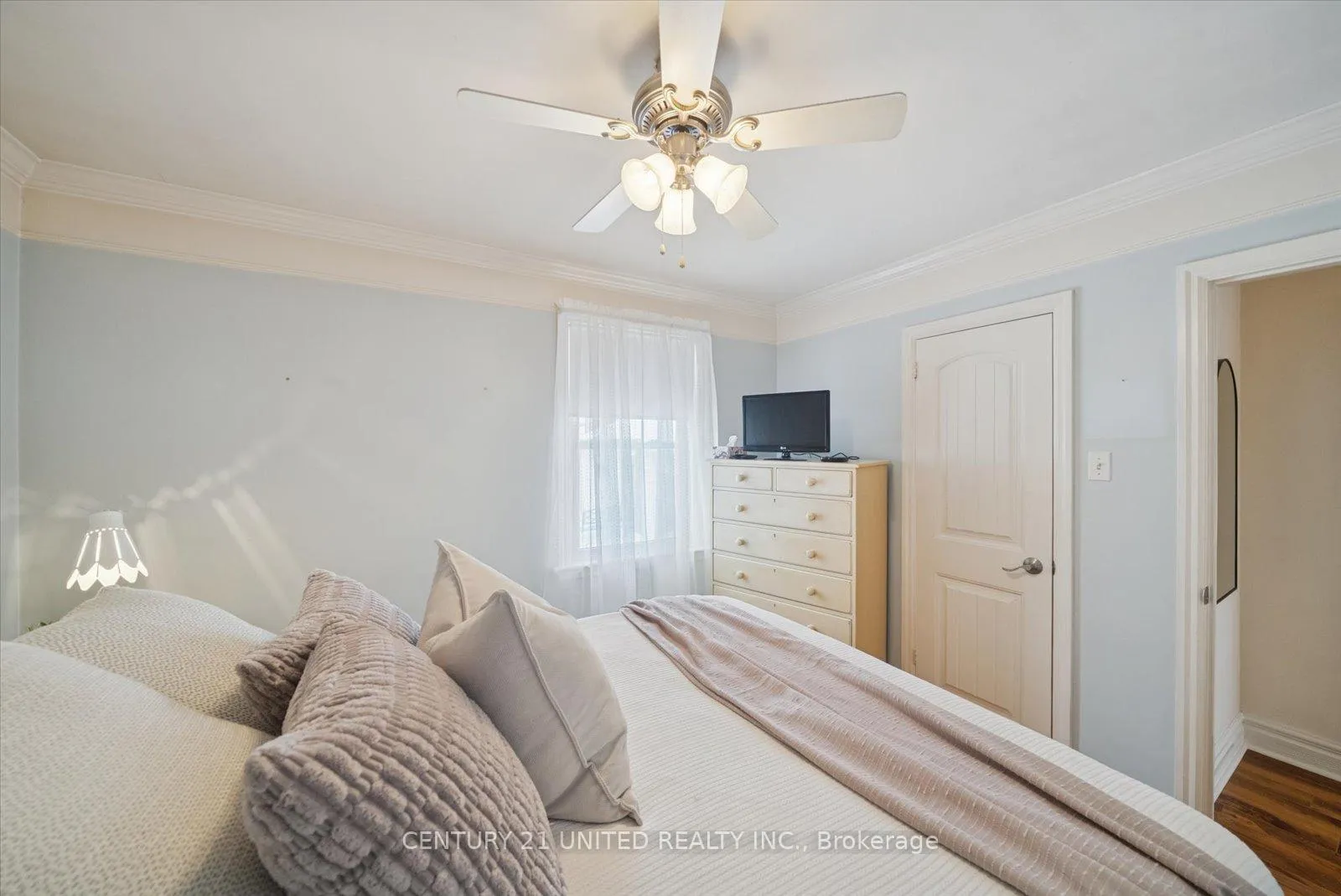 Photo 16 of 420 Mckellar Street, Peterborough, Otonabee Ward 1 — HOMEH