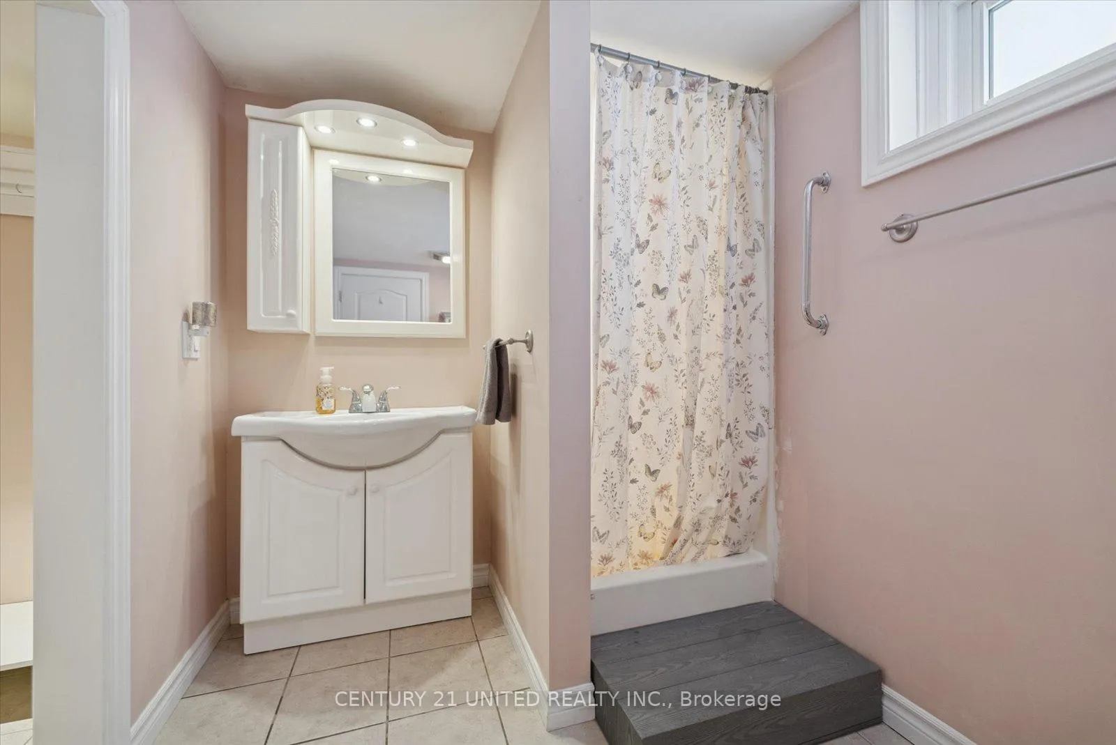 Photo 32 of 420 Mckellar Street, Peterborough, Otonabee Ward 1 — HOMEH