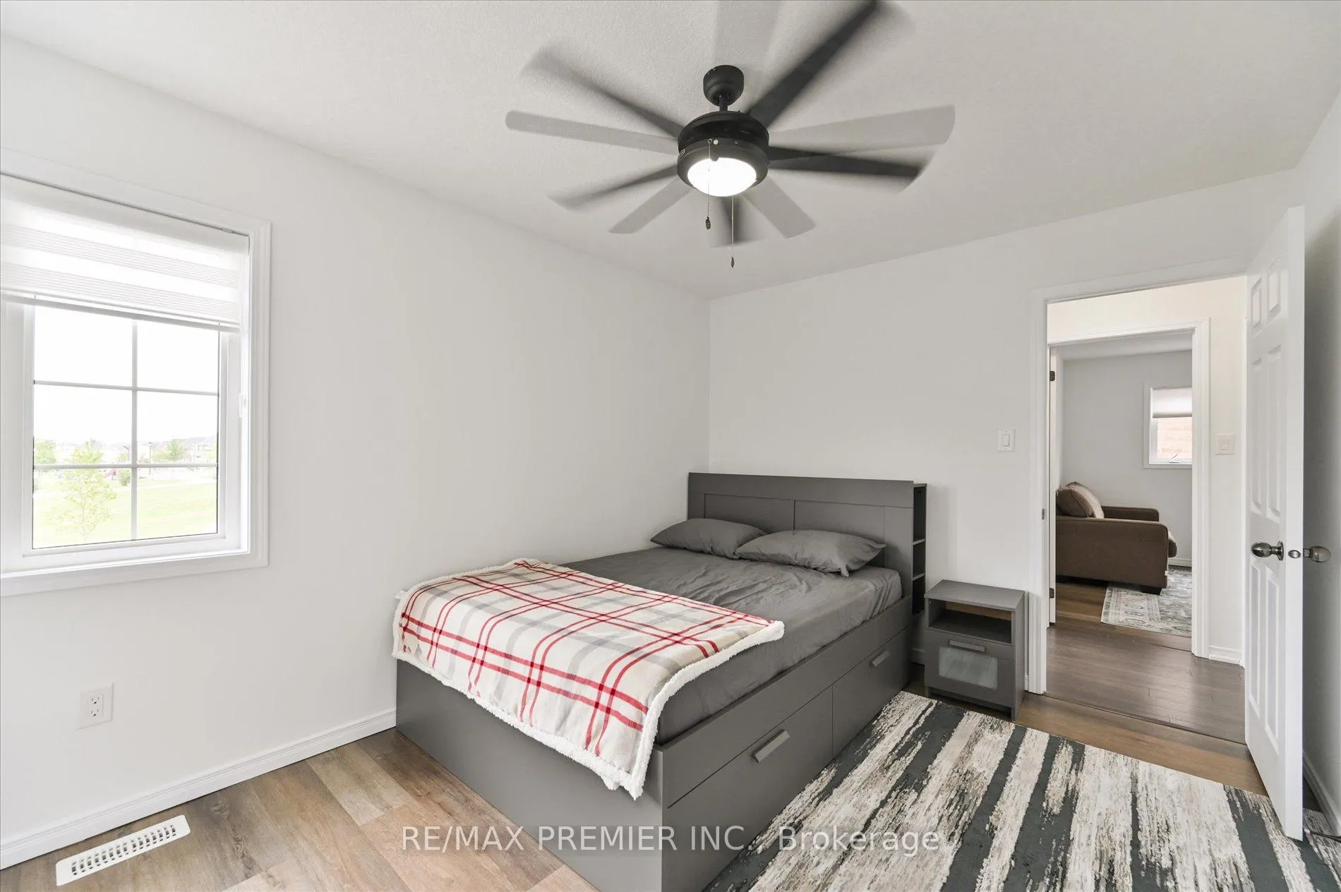 Photo 19 of 75 Cook Street, Hamilton, Binbrook — HOMEH