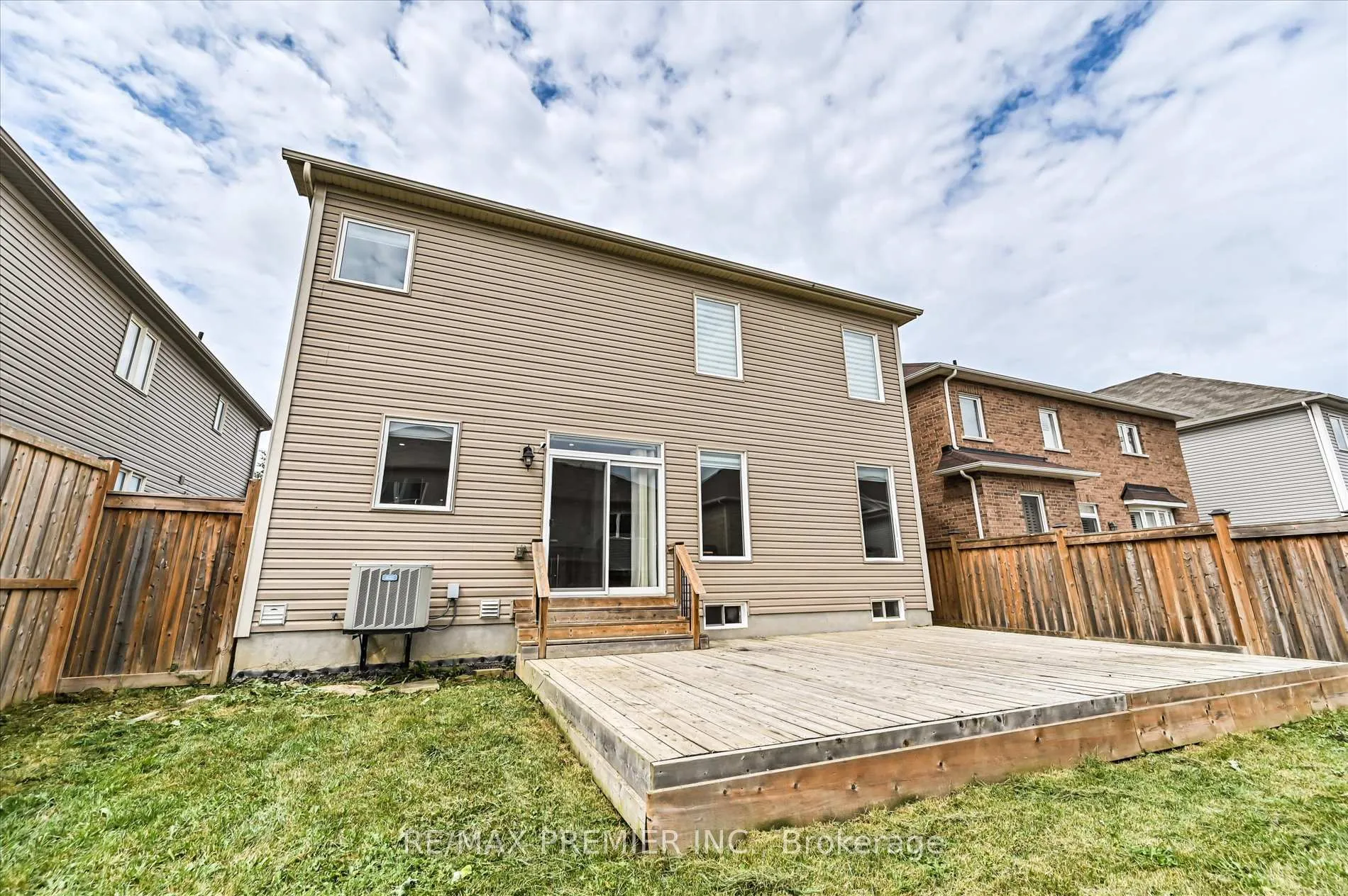 Photo 29 of 75 Cook Street, Hamilton, Binbrook — HOMEH