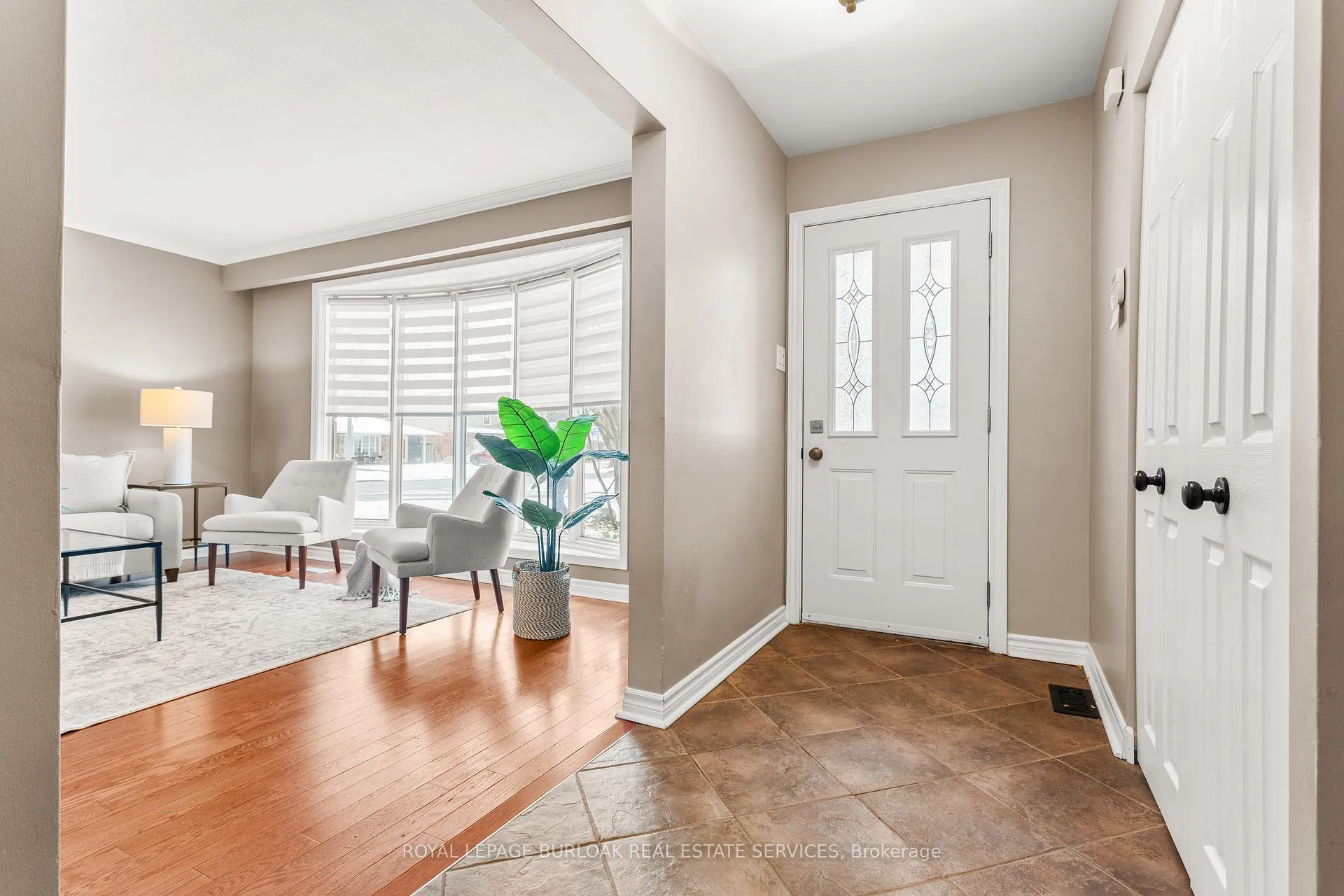Photo 5 of 581 Braemore Road, Burlington, Roseland — HOMEH