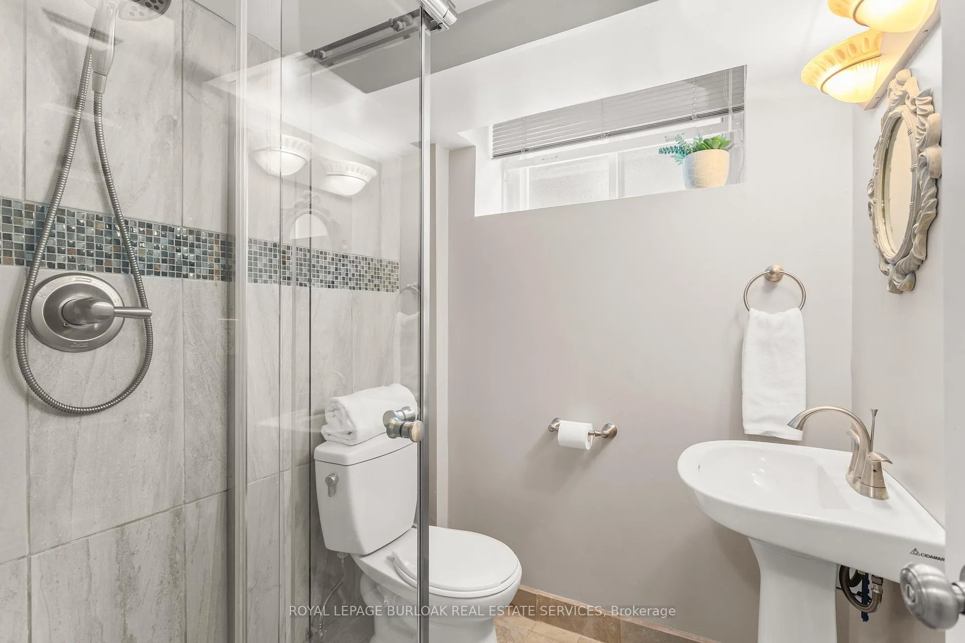 Photo 31 of 581 Braemore Road, Burlington, Roseland — HOMEH