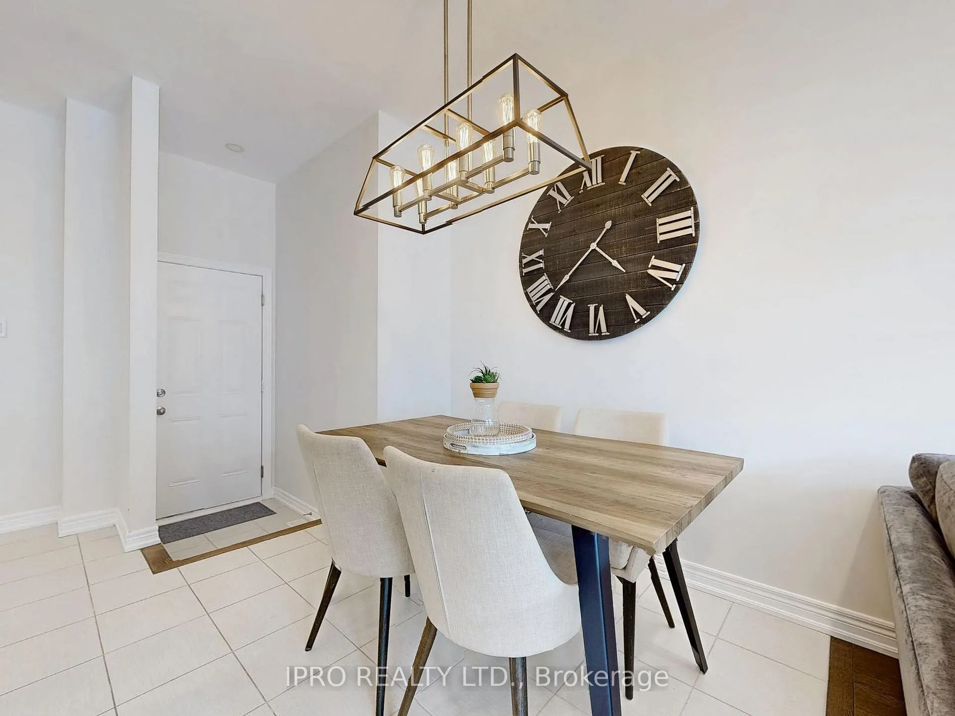 Photo 9 of 10 Adventura Road, Brampton, Northwest Brampton — HOMEH