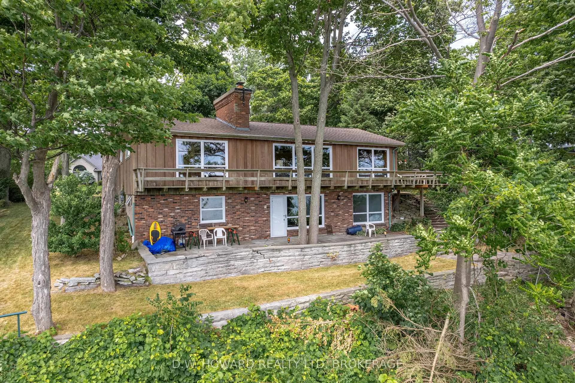 Photo 2 of 10121 Cedar Crest Road, Wainfleet, Lakeshore — HOMEH