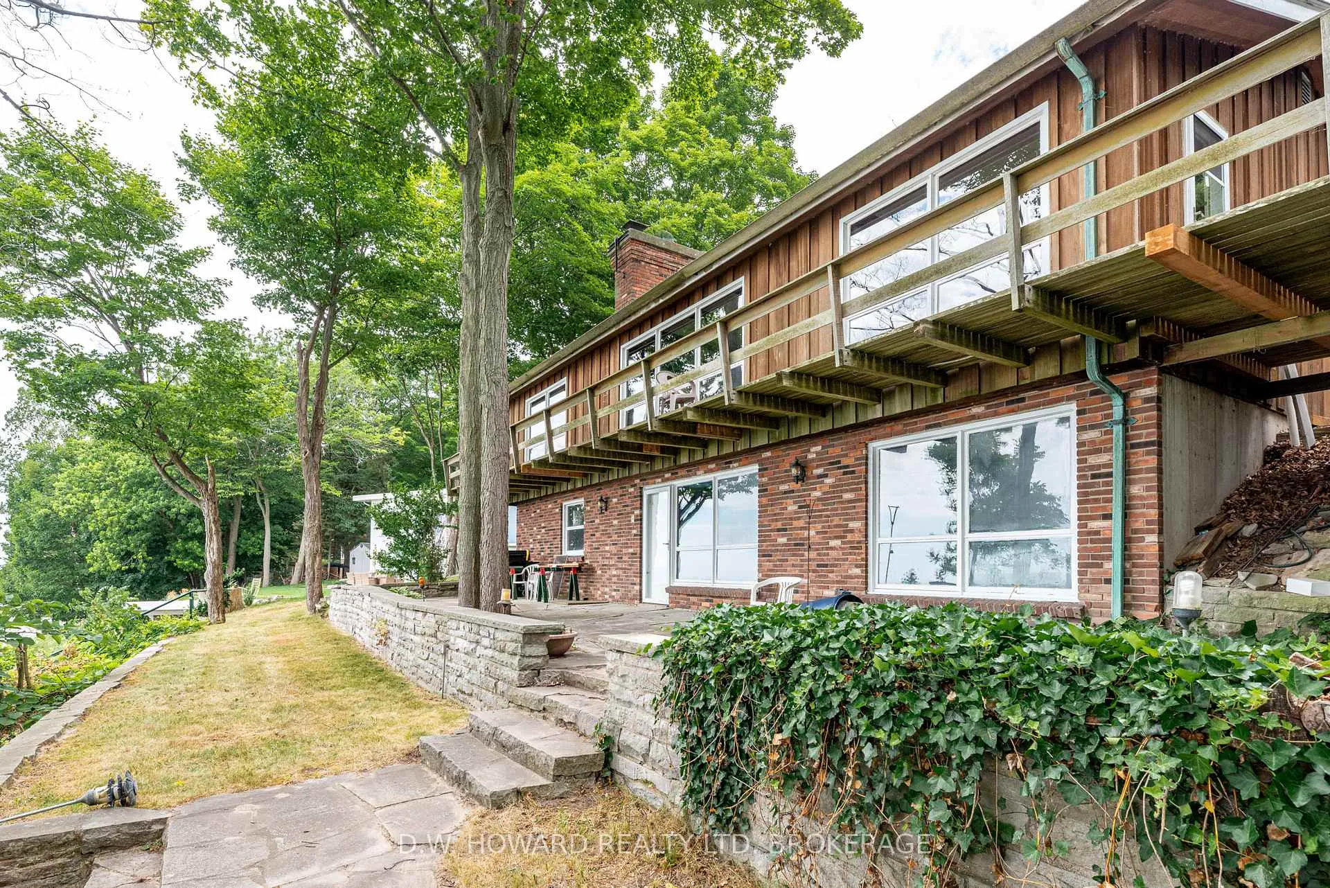 Photo 3 of 10121 Cedar Crest Road, Wainfleet, Lakeshore — HOMEH