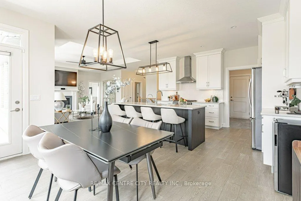 Photo 25 of 2029 Lockwood Crescent, Strathroy-Caradoc, Mount Brydges — HOMEH