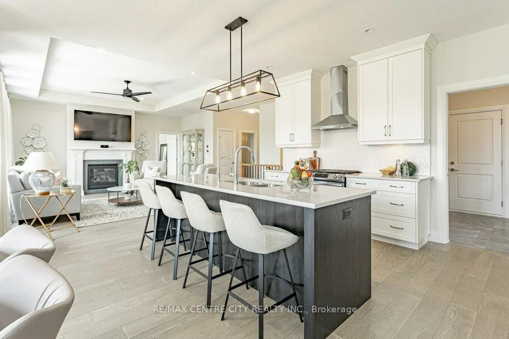 Photo 26 of 2029 Lockwood Crescent, Strathroy-Caradoc, Mount Brydges — HOMEH
