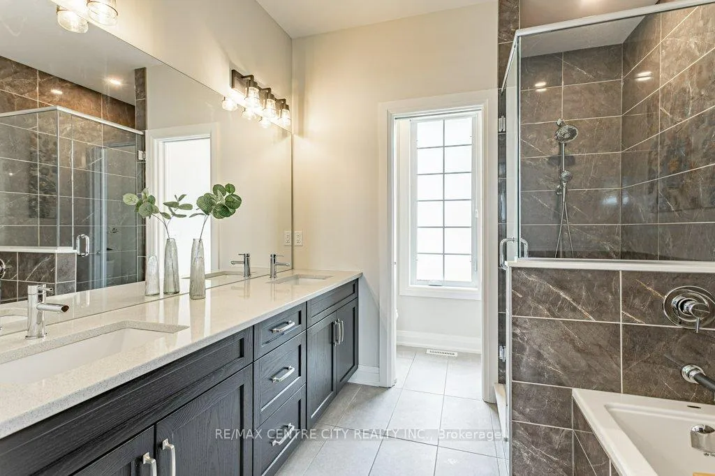 Photo 32 of 2029 Lockwood Crescent, Strathroy-Caradoc, Mount Brydges — HOMEH