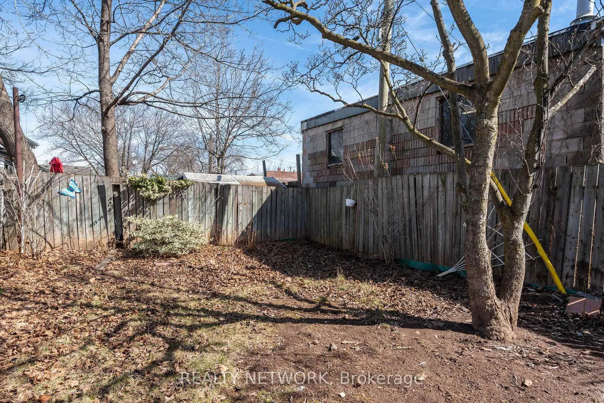 Photo 21 of 189 Britannia Avenue, Hamilton, Crown Point — HOMEH