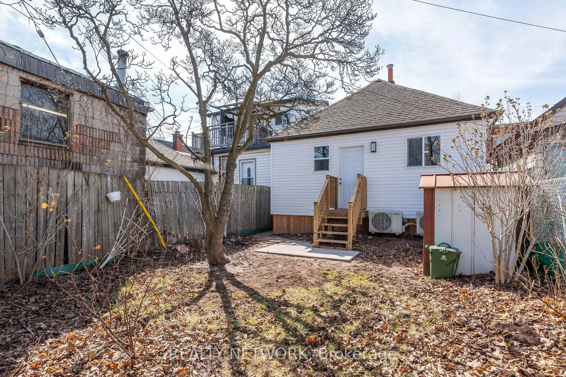 Photo 23 of 189 Britannia Avenue, Hamilton, Crown Point — HOMEH