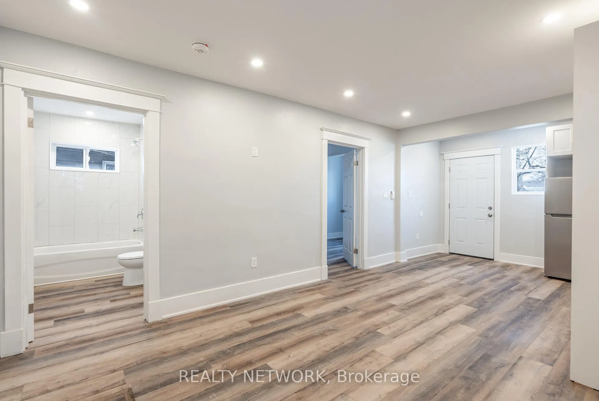 Photo 28 of 189 Britannia Avenue, Hamilton, Crown Point — HOMEH