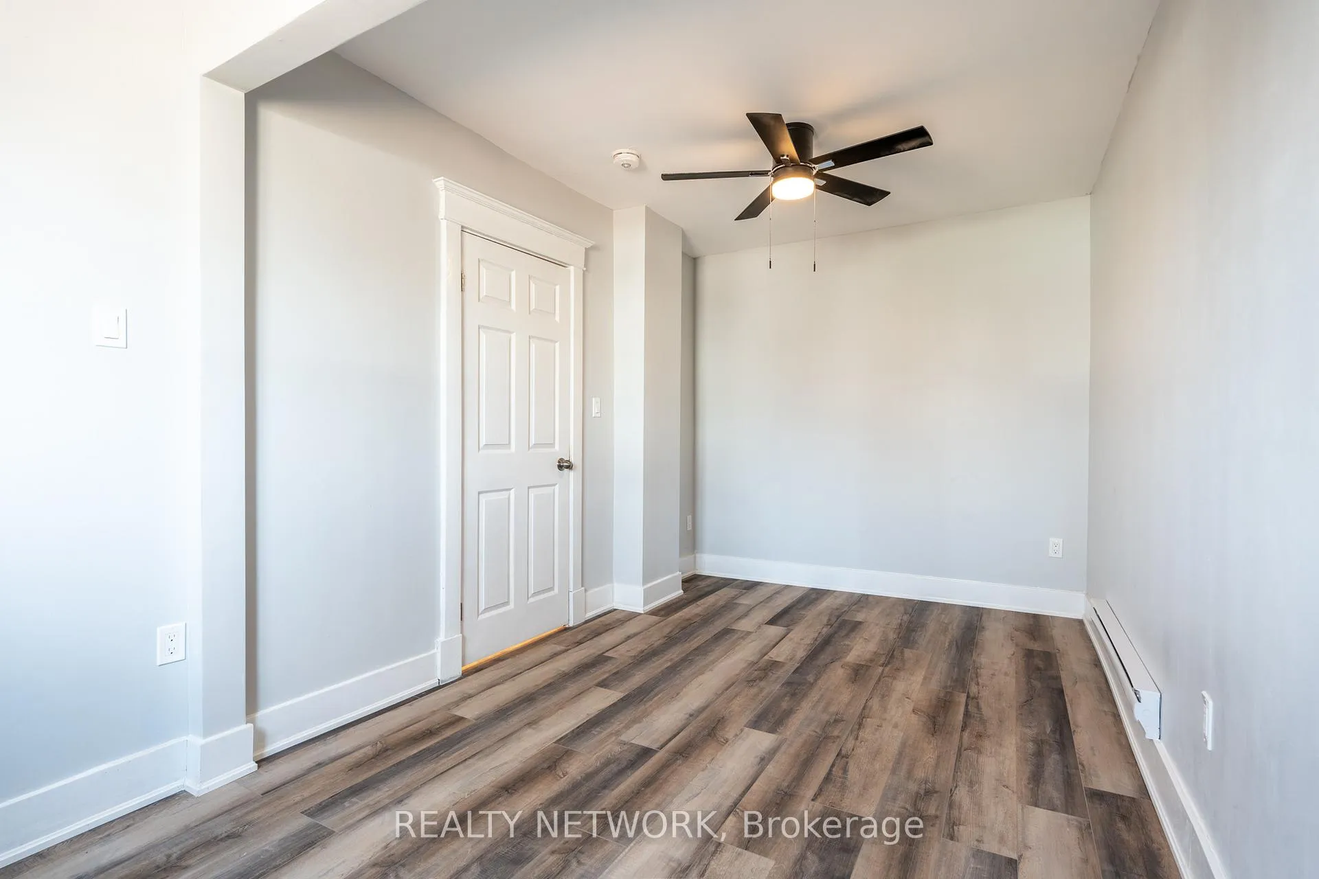 Photo 35 of 189 Britannia Avenue, Hamilton, Crown Point — HOMEH