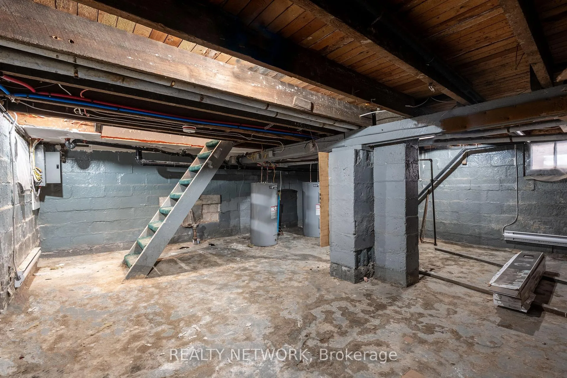 Photo 37 of 189 Britannia Avenue, Hamilton, Crown Point — HOMEH