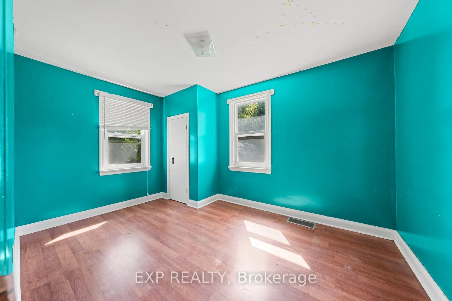 Photo 17 of 2030 Ritson Road N, Oshawa, Kedron — HOMEH