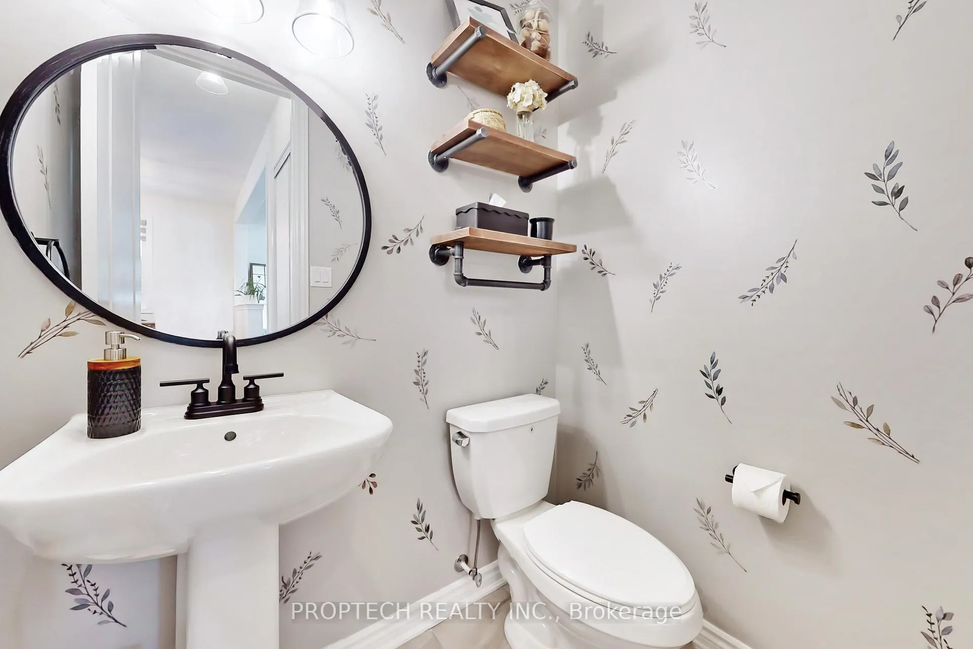 Photo 18 of 111 Barkerville Drive, Whitby, Rural Whitby — HOMEH