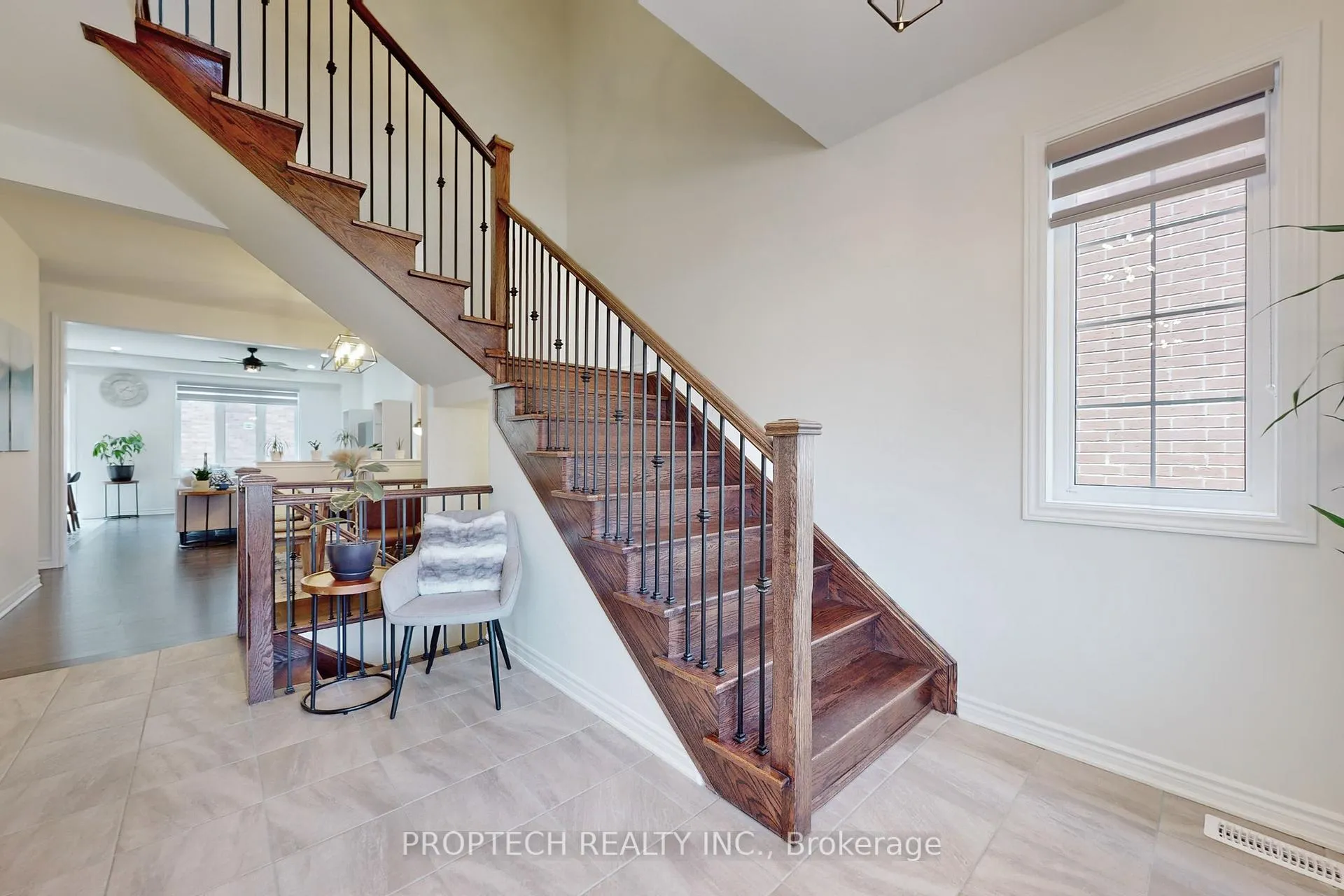 Photo 20 of 111 Barkerville Drive, Whitby, Rural Whitby — HOMEH