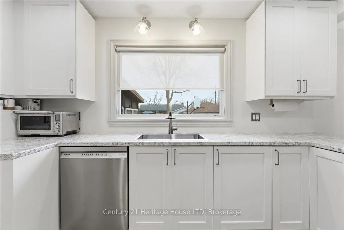 Photo 13 of 50 Barron Street, Welland, Prince Charles — HOMEH