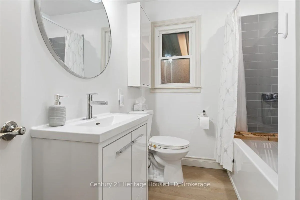 Photo 23 of 50 Barron Street, Welland, Prince Charles — HOMEH