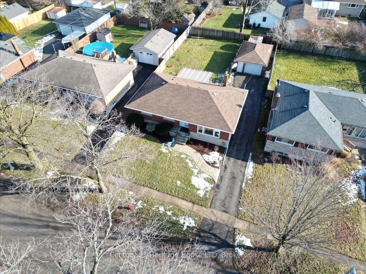 Photo 37 of 50 Barron Street, Welland, Prince Charles — HOMEH