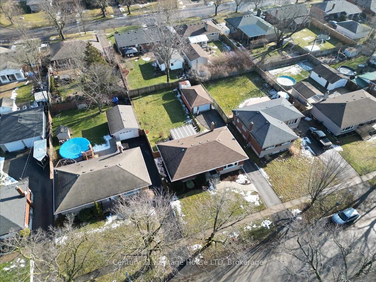 Photo 38 of 50 Barron Street, Welland, Prince Charles — HOMEH