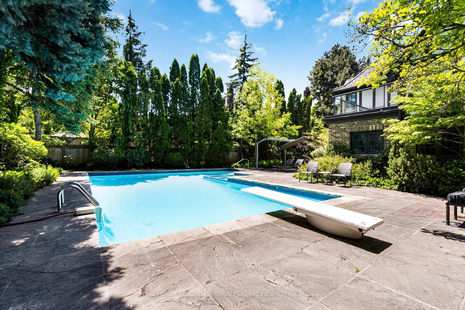 Photo 5 of 23 Dewbourne Avenue, Toronto, Forest Hill South — HOMEH