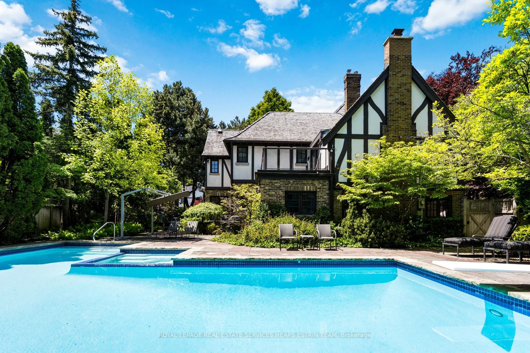 Photo 8 of 23 Dewbourne Avenue, Toronto, Forest Hill South — HOMEH