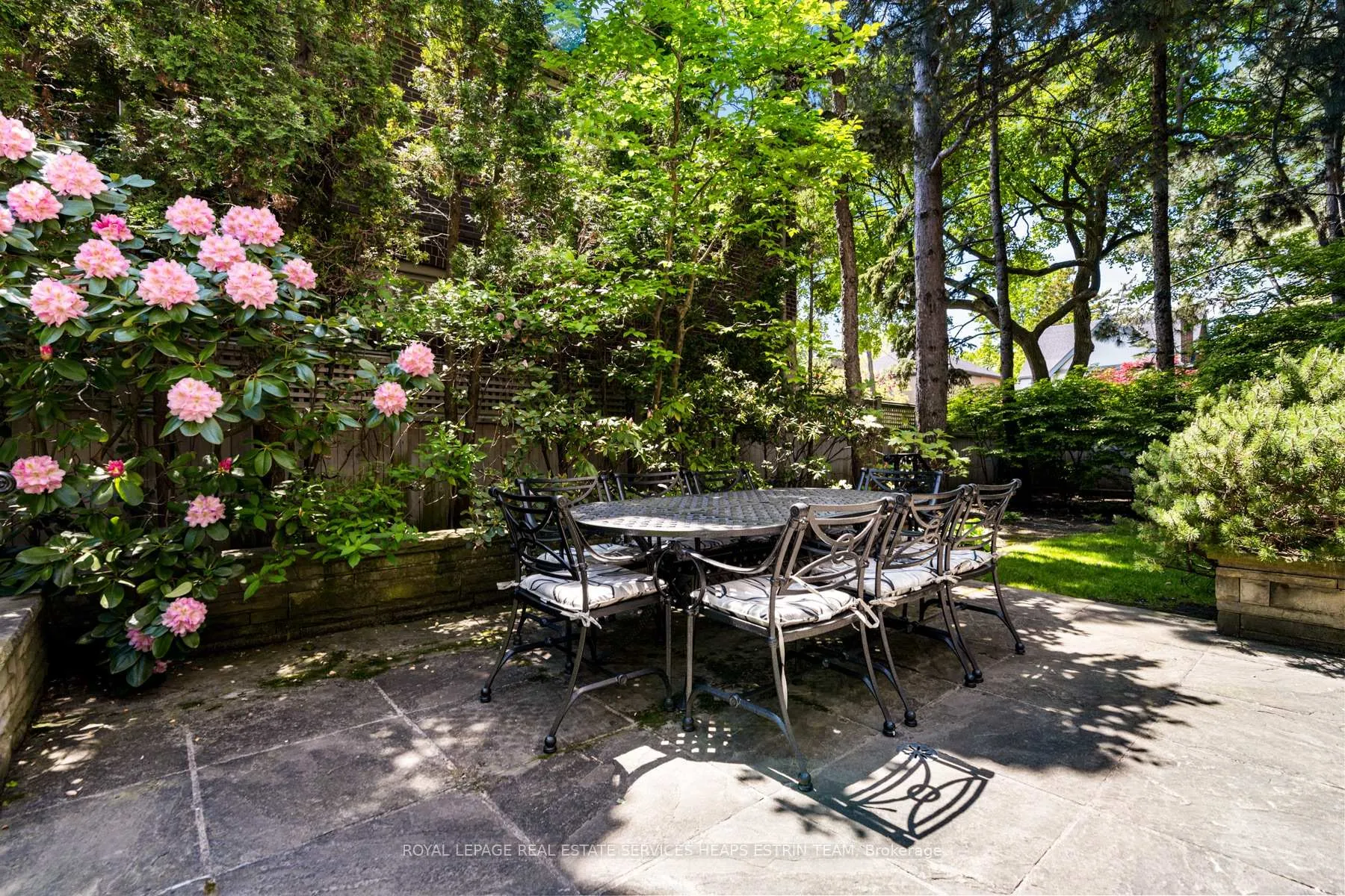 Photo 9 of 23 Dewbourne Avenue, Toronto, Forest Hill South — HOMEH