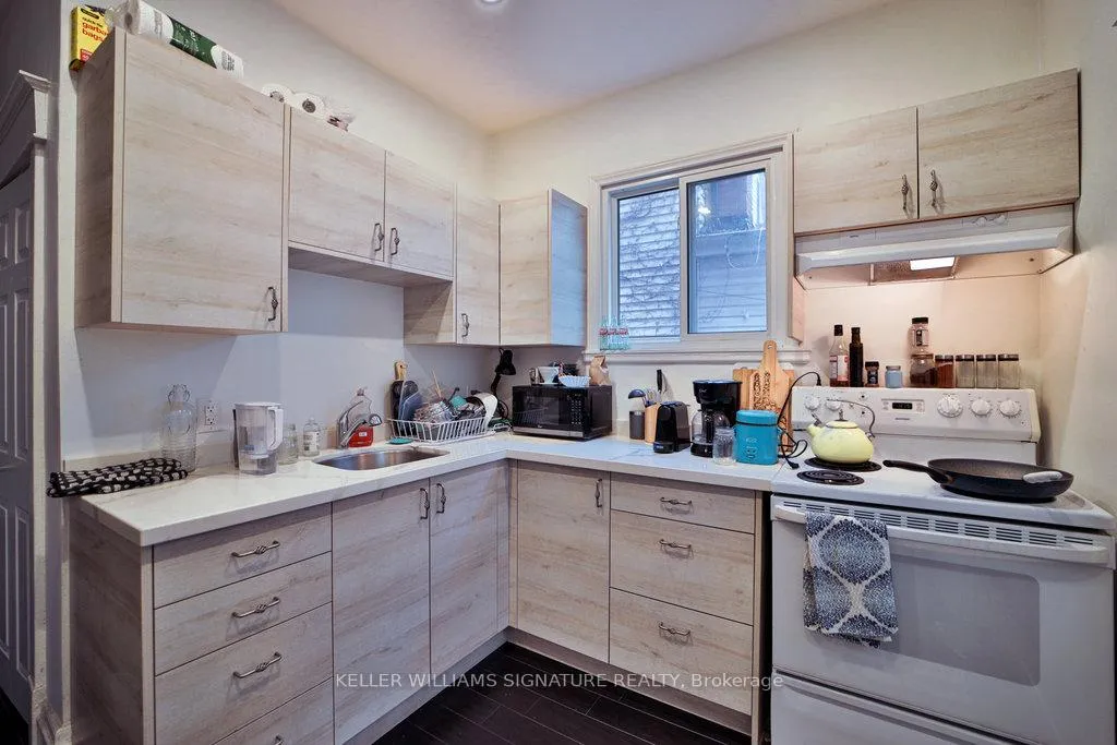 Photo 18 of 8 Nightingale Street, Hamilton, Landsdale — HOMEH