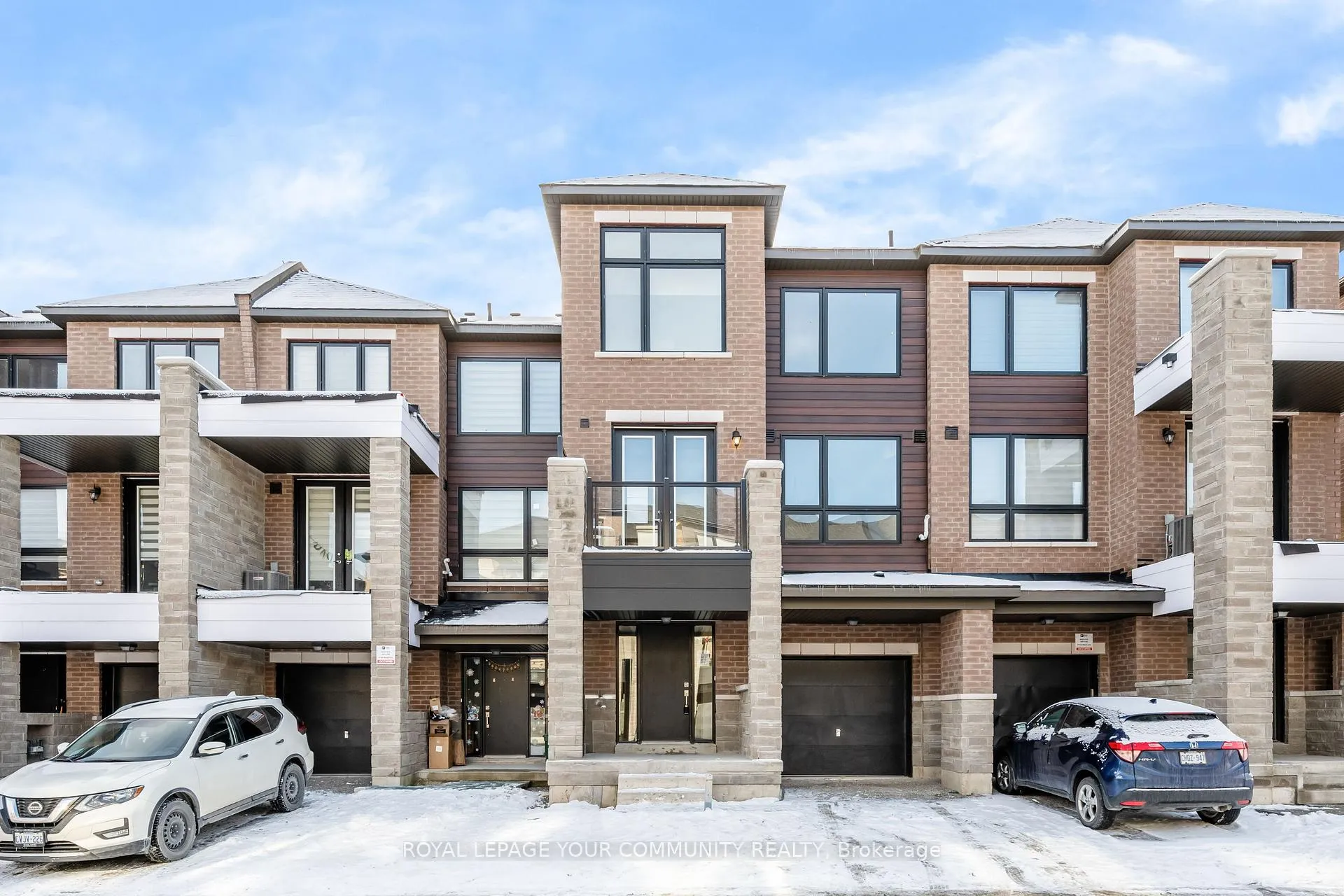 Photo 1 of 21 Red Maple Lane, Barrie, Innis-Shore — HOMEH
