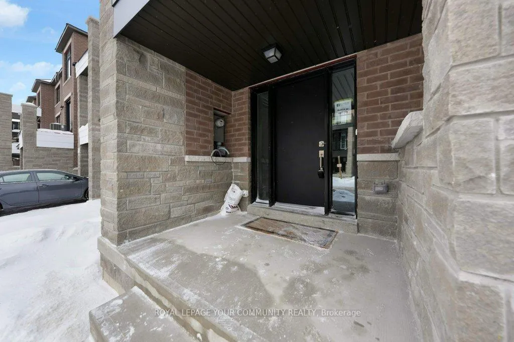 Photo 6 of 21 Red Maple Lane, Barrie, Innis-Shore — HOMEH