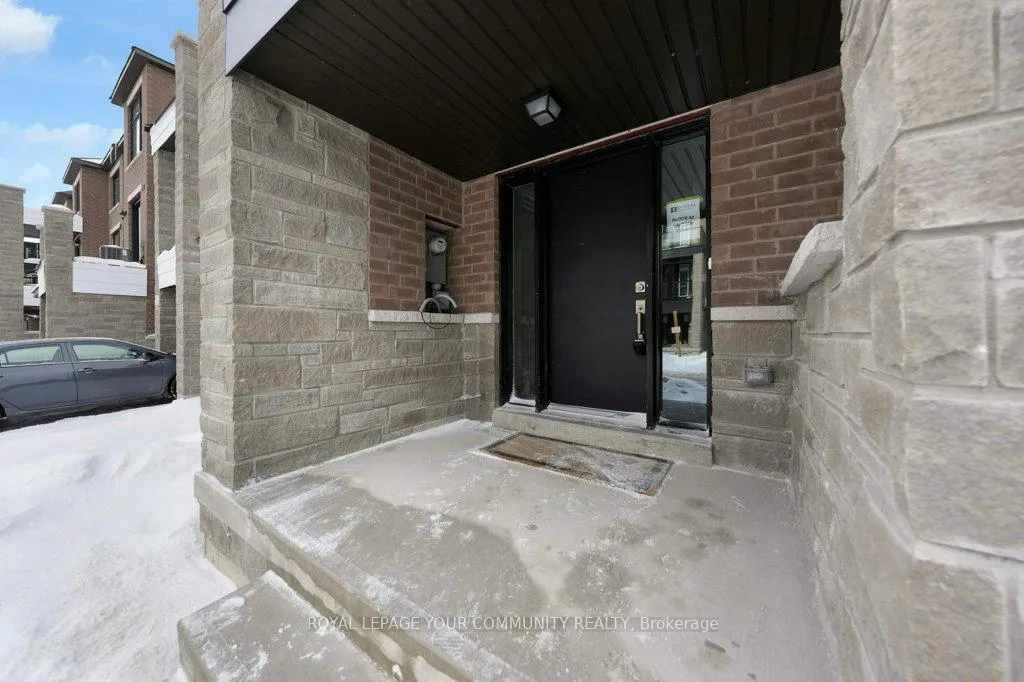 Photo 7 of 21 Red Maple Lane, Barrie, Innis-Shore — HOMEH