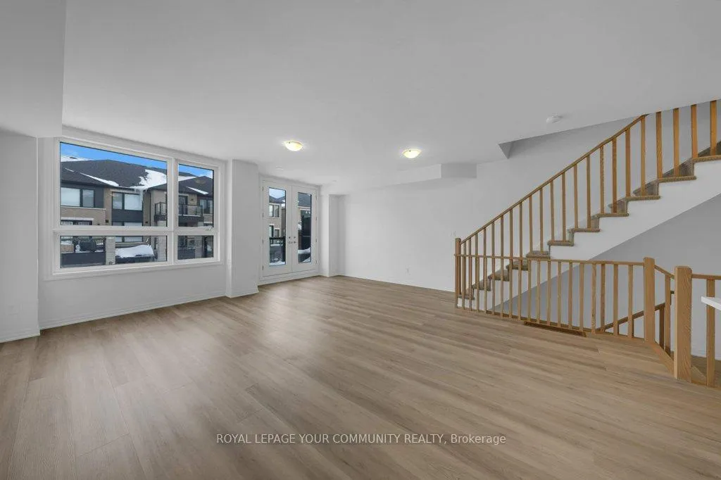 Photo 14 of 21 Red Maple Lane, Barrie, Innis-Shore — HOMEH